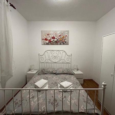 Apartman Petra Kastela Luaran gambar
